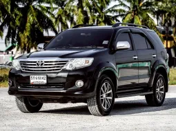 Toyota Fortuner 2.7V 2011 รถครอบครัว 7 ที่นั่ง