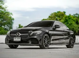 Benz C200 Coupe AMG ปี 2021 สปอร์ต เบาะแดงที่ถูกต้อง เลขไมล์น้อย