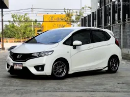 Honda Jazz 1.5 S 2015 รถมือสองสภาพดี ไมล์น้อย 