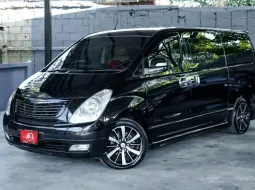 HYUNDAI H1 DELUXE 2.5 ดีเซล A/T ปี2011(แท้) สีดำ