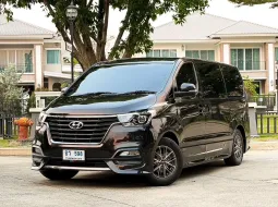 Hyundai H-1 2.5 Elite NS 2023 มือเดียว ออปชันครบ ราคาพิเศษ ไมล์น้อย  