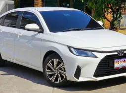 2024 Toyota Yaris Ativ 1.2 Smart รถบ้านมือเดียว ไมล์ 1หมื่นกิโลแท้ รถสวยสภาพดี วารันตรีเหลือยาวๆคับ 