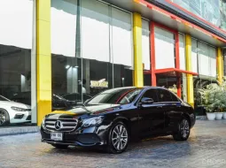 2022 MERCEDES-BENZ E300e Avantgarde