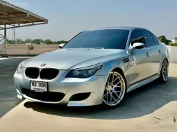 BMW M5 5.0i "Sunroof" (E60) 5.0L V10 SMG