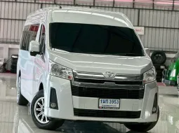 2020 Toyota COMMUTER 2.8 MT