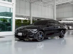 2022 BMW 3 Series 2.0 330e รถเก๋ง 4 ประตู 