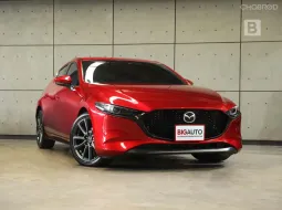 2022 Mazda 3 2.0 SP Sports Hatchback AT ไมล์แท้ มือแรกจากป้ายแดง พร้อมสีแดง Soul Red Crystal B1402