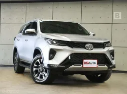 2022 Toyota FORTUNER 2.4 Leader V 4WD SUV AT ไมล์แท้ 7 หมื่น รับประกัน 5 ปี 150,000 KM B5029