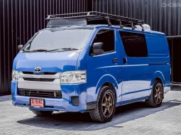 Toyota HIACE 3.0 D4D 2018 รถตู้สภาพดี ไมล์น้อย 