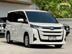 Toyota Noah 1.8 Hybrid 2024 รถครอบครัวสุดหรูหรา