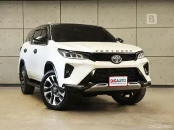 2022 Toyota FORTUNER 2.4 Legender (Black top) 4WD SUV AT ไมล์แท้ รับประกันตัวรถ 5 ปี 150,000KM B7418