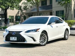 2022 Lexus ES300h 2.5 Hybrid รถเก๋ง 4 ประตู รถบ้านมือเดียว 