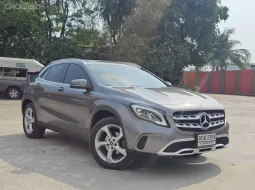 2020 Mercedes-Benz GLA-Class 1.6 GLA200 SUV รถบ้านมือเดียว ไมล์น้อย ออกศูนย์  