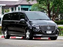 Mercedes-Benz V-Class V300d 2025 รถตู้หรูสภาพป้ายแดง 