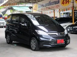 2015 Honda Freed 1.5 EL รุ่นTOPสุด