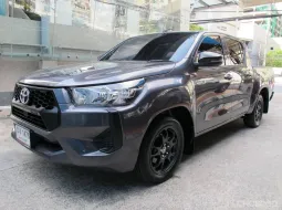 2025 TOYOTA REVO DOUBBLECAB 2.4 ENTRY Z EDITION (ยูโร5) เกียร์ธรรมดา สีเทา วิ่งน้อย 6,053 กม สวย 