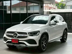 Mercedes-Benz GLC-Class GLC300e 2023 รถสวยพร้อมใช้งาน ไมล์น้อย 30,000 km .มือเดียวป้ายแดง  