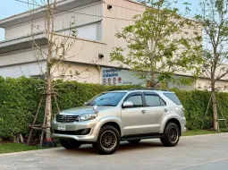 2013 Toyota Fortuner 2.7 V SUV เจ้าของขายเอง รถสวย ไมล์น้อย มือเดียวป้ายแดง  