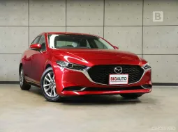 2022 Mazda 3 2.0 C Sedan AT ไมล์แท้ 1 หมื่น มือแรกจากป้ายแดง สีแดงSoul Red Crystal Metallic B446