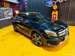 2017 Mercedes-Benz GLA-Class 2.0 GLA250 SUV รถบ้านมือเดียว ไมล์น้อย  