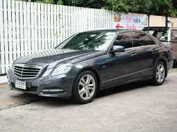 2011 MERCEDES BENZ E200 1.8 (CGI) รถไมล์แท้ 53,600 KM มีประวัติเข้าศูนย์ รถสีเดิม น็อตไม่เคยขยับ