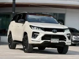 Toyota Fortuner 2.8 GR Sport 2022 ขับเคลื่อน 4WD สุดเท่