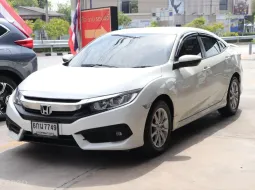 2017 Honda CIVIC 1.8 E i-VTEC รถเก๋ง 4 ประตู 