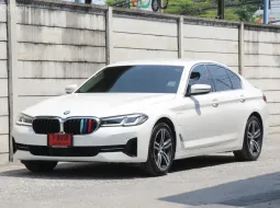 BMW 5 Series 530e 2022 พร้อมวารันตีถึงปี 2570 รถสวย ไมล์น้อย พร้อมใช้งาน  
