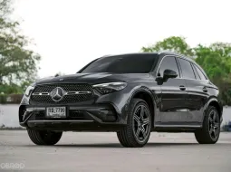 Benz GLC350e 4MATIC AMG Dynamic ปี 2023  มือเดียว ป้ายแดง เซอร์วิสศูนย์ตลอด ออฟชั่นเต็ม 