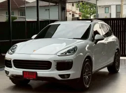 2017 Porsche CAYENNE 3.0 E-Hybrid SUV รถบ้านมือเดียว ไมล์แท้  รถศูนย์ AAS 