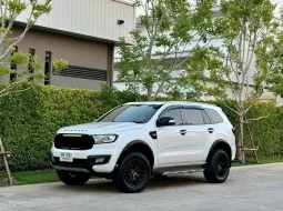 Ford Everest 3.2 Titanium 4WD  ปี 2018 รถบ้าน มือเดียวป้ายแดง  