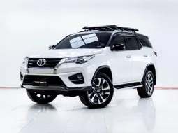5C695 Toyota Fortuner 2.8 TRD Sportivo 2020 รถยนต์อเนกประสงค์สุดหรู