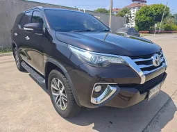 Toyota Fortuner 2.4 V ปี 2016 รถมือสองสภาพดี