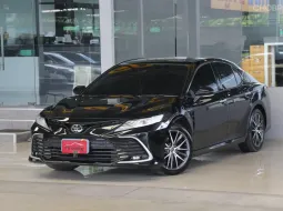 Toyota CAMRY 2.5 premium ปี 2023 รถบ้านมือเดียว ใช้น้อย3x,xxx โล เข้าศูนย์ตลอด ออกรถ0บาท