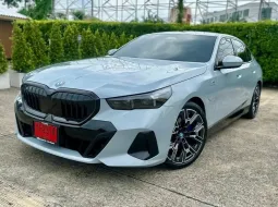 BMW 5 Series 530e G60 ปี 2024 รถบ้านพร้อมใช้งาน ไมล์น้อย มือเดียวป้ายแดง  