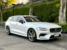 2021 Volvo V60 2.0 T8 Inscription รถเก๋ง 5 ประตู รถสภาพดี มีประกัน ไมล์น้อย 35,000 km. 