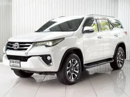 Toyota Fortuner 2.4 V ปี 2016 รถมือสองสภาพดี