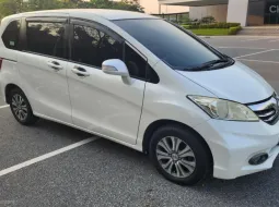Honda Freed 1.5 E 2014 สภาพดี ซื้อมาใช้ปลายปี 2015 มือเดียว