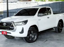 TOYOTA HILUX REVO 2.4 PRERUNNER ENTRY CAB M/T ปี2022(แท้) mnc โฉมหมูป่า สีขาว