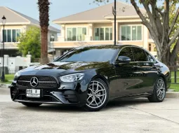 Mercedes-Benz E-Class E220d 2023 รถบ้านคุณภาพสูง ไมล์น้อย  มือเดียวป้ายแดง  