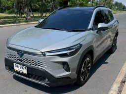 Toyota Corolla Cross 1.8 Hybrid 2024 รถบ้านสวย ฟังก์ชันครบ พร้อมใช้งาน ไมล์น้อย 