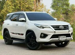 Toyota Fortuner 2.8 TRD Sportivo 2017 รถครอบครัวสุดคุ้ม