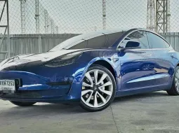 TESLA Model 3 Standard Range + Sedan AT 2020