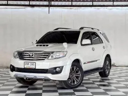 TOYOTA FORTUNER 3.0 V.4WD.TRD-4 CHAMP เกียร์ออโต้ ปี 2013 จด 2014