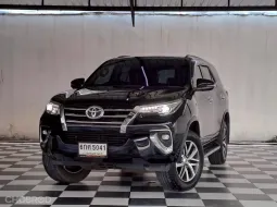 TOYOTA NEW FORTUNER 2.4 V.2WD.เบาะไฟฟ้า DISC 4 ล้อ เกียร์ออโต้ ปี 2017