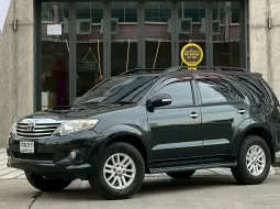 #รถบ้านสวยๆ #ใครหาอยูไม่ผิดหวัง  Toyota Fortuner 2.5V 2WD เกียร์ออโต้ ปี 2014