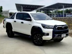 TOYOTA HILUX REVO ROCCO 2.4 2WD AT ปี 2020 สีขาว