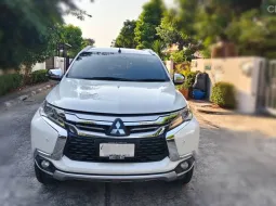 Vายรถบ้านปาเจโร่ 2015 เจ้าของขายเอง