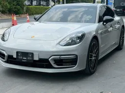 2022 PORSCHE PANAMERA 4 E-Hybrid สีเคยอน