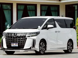 ไมล์เพียง 20,000 กม. ปี 2023 Toyota ALPHARD 2.5 รถตู้/MPV ออกรถ 0 บาท